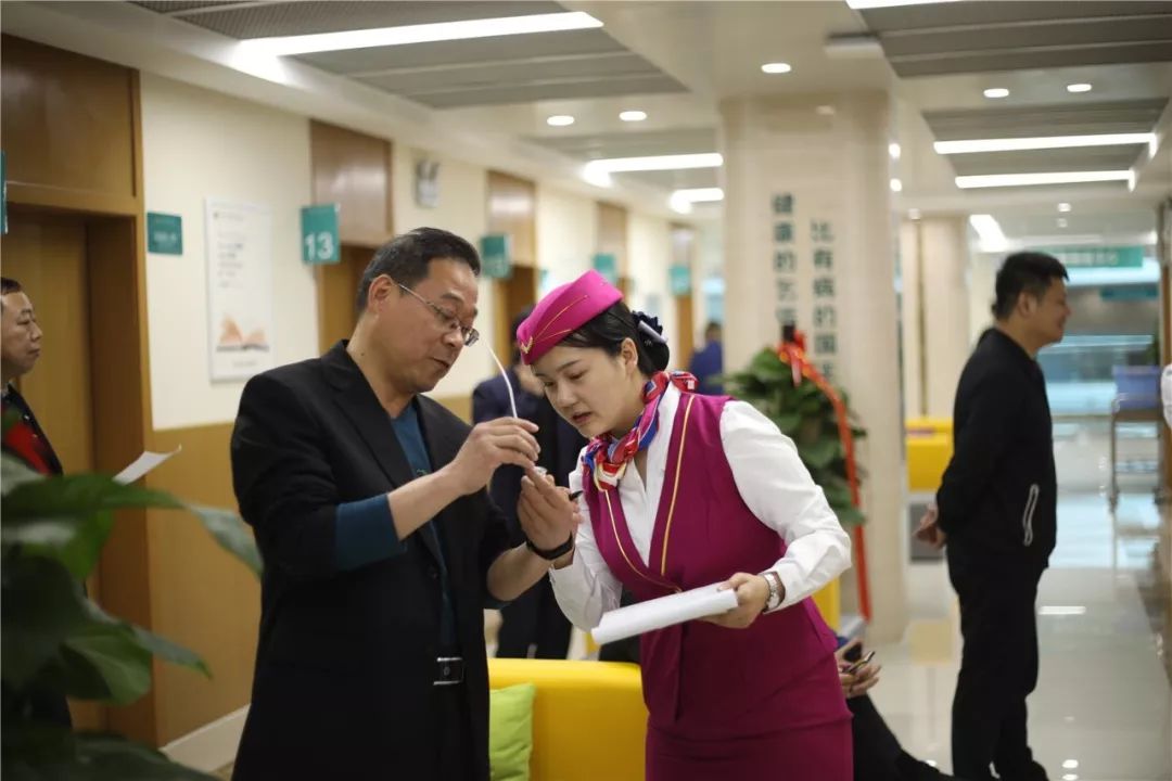 黑河24小时套医保卡(北京医保卡使用指南)